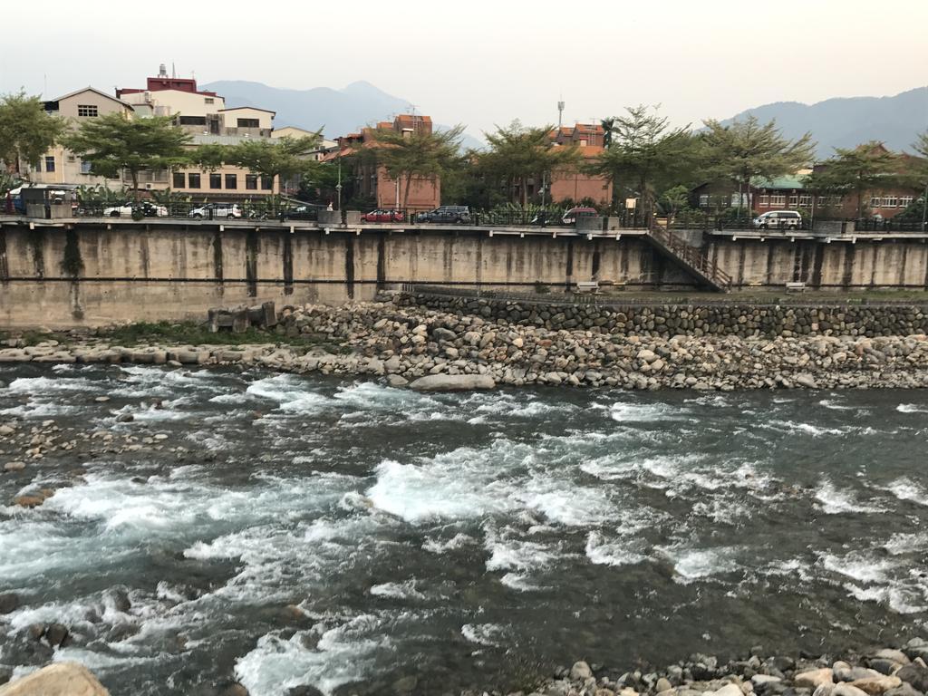 水里河堤咖啡民宿 Shuili Heti Coffee B&B Exteriör bild